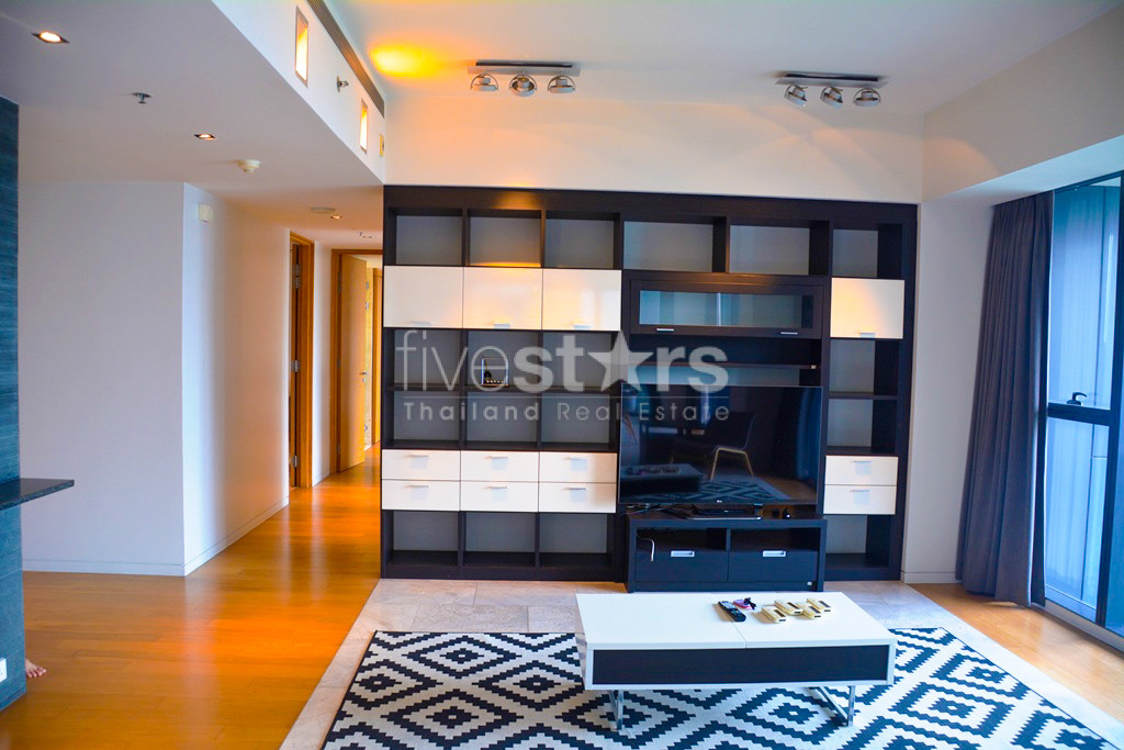 3-bedroom condo with large private terrace for sale in Sathorn, photo 7