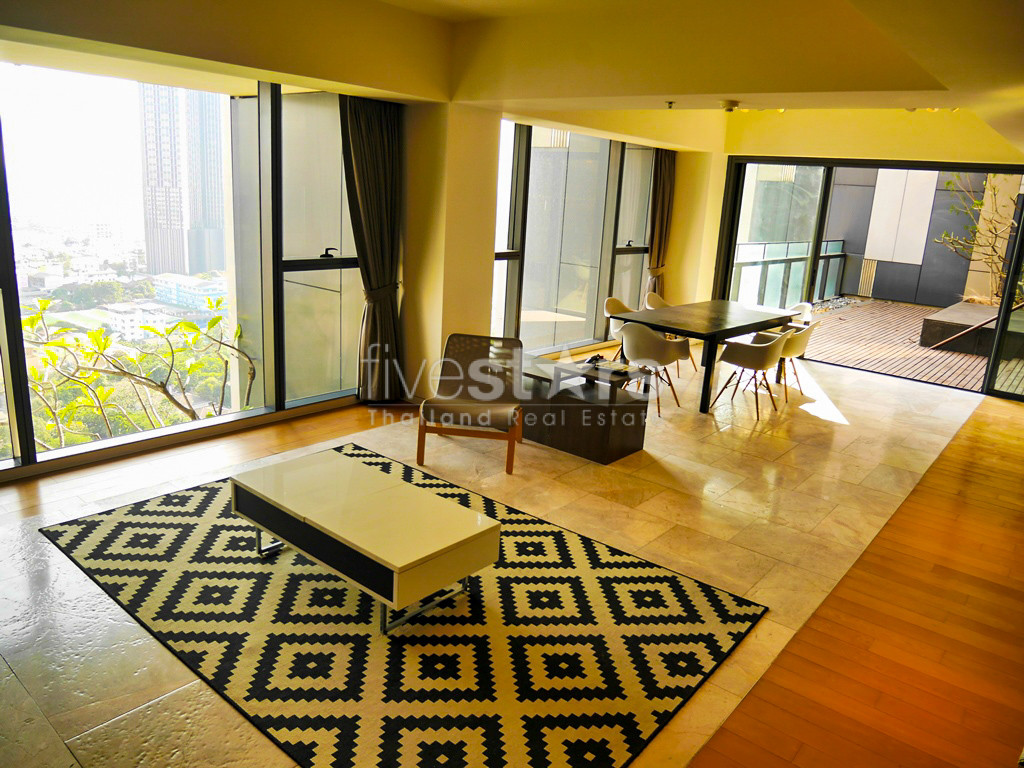 3-bedroom condo with large private terrace for sale in Sathorn, photo 5