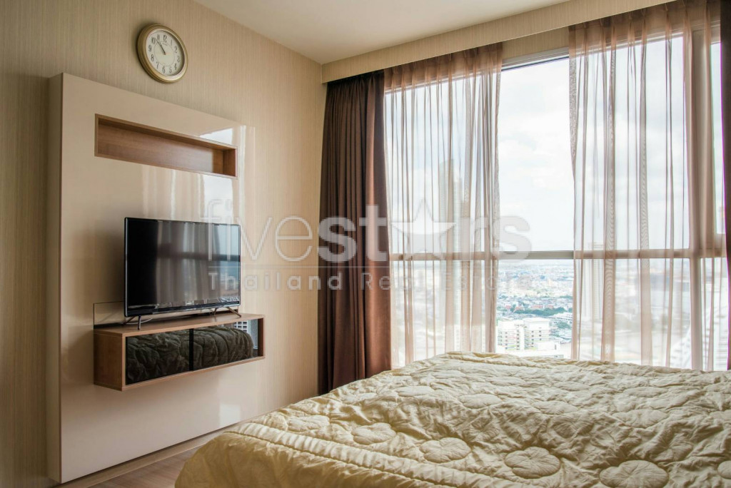 2 bedroom condo for sale in Chao Phraya Riverside, photo 2