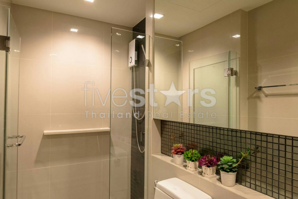 2 bedroom condo for sale in Chao Phraya Riverside, photo 8