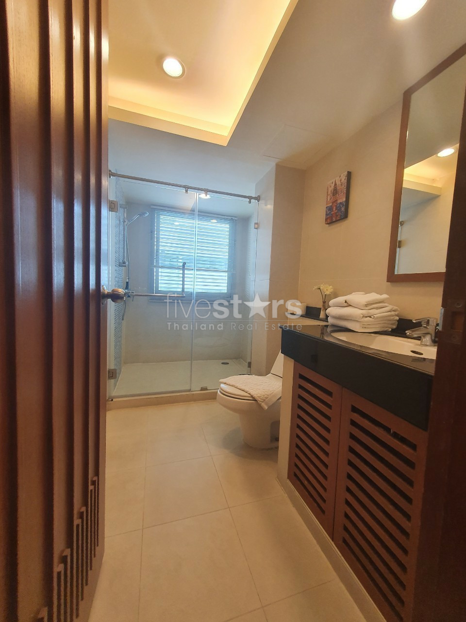 3 bedroom apartment for rent close to Surasak BTS station, photo 13