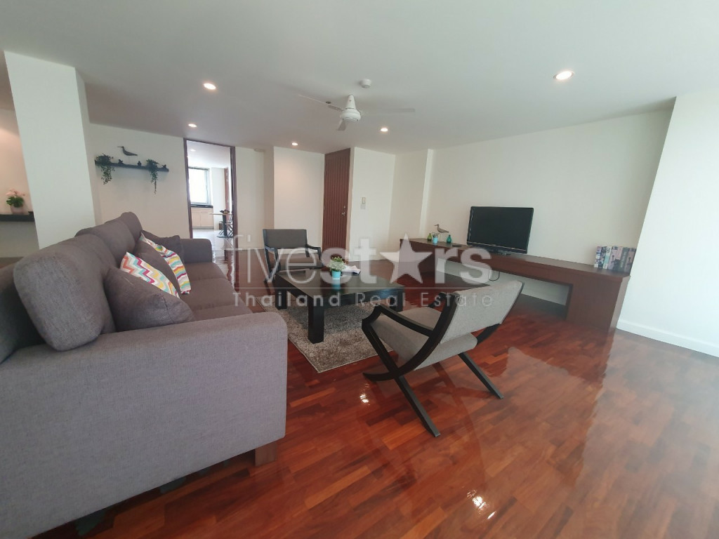 3 bedroom apartment for rent close to Surasak BTS station, photo 2