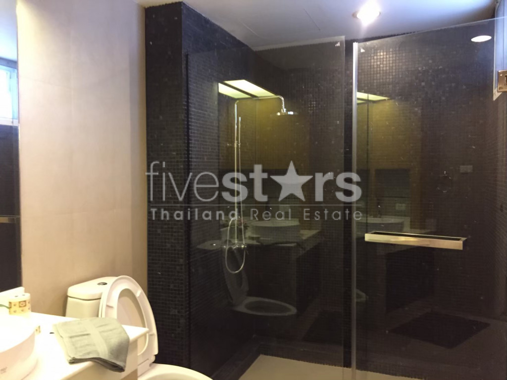 Appartement de 2 chambres à louer près de la station BTS de Surasak, photo 12