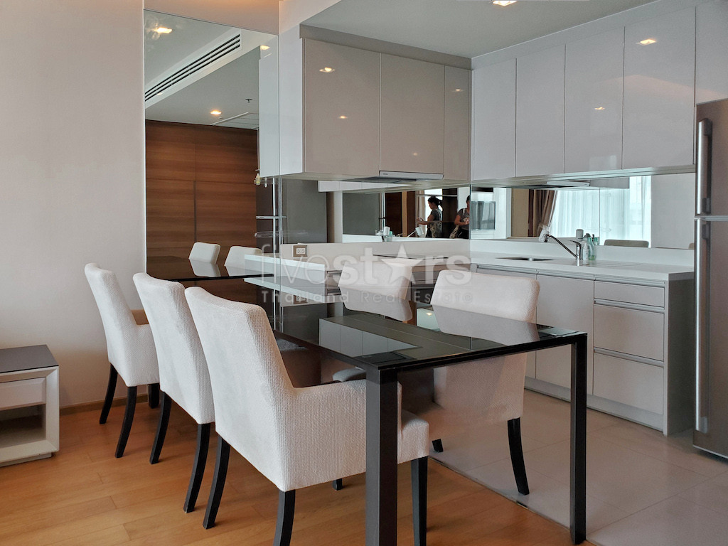 Appartement moderne avec 2 chambres à louer proche BTS Surasak, photo 4