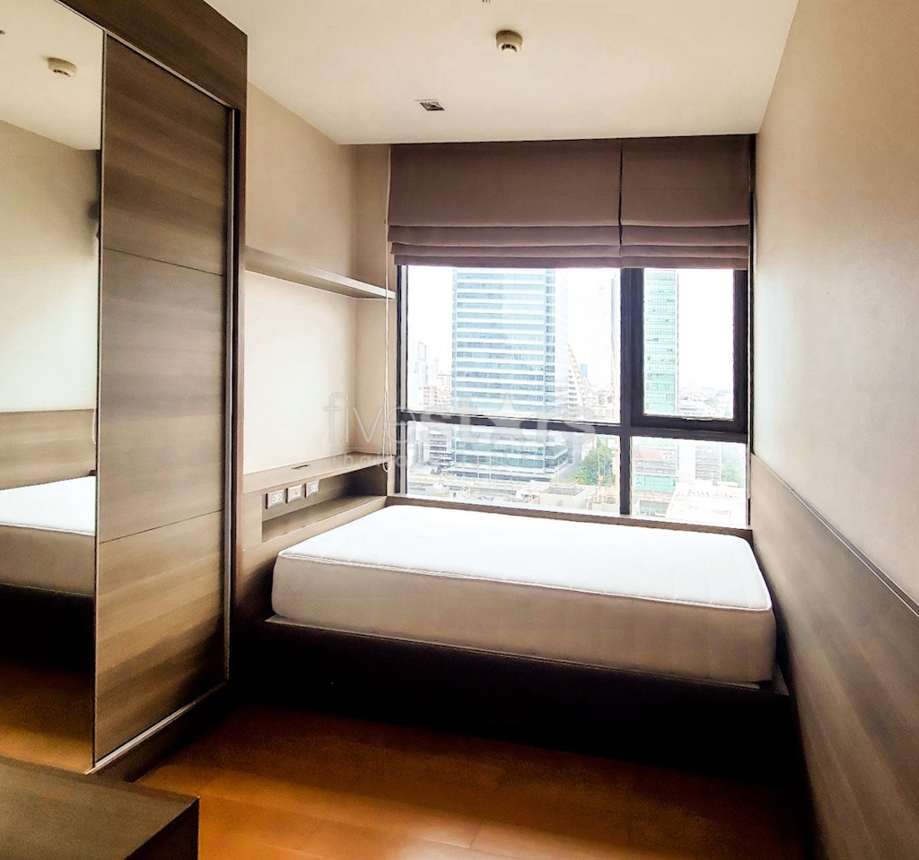 Appartement moderne avec 2 chambres à louer proche BTS Surasak, photo 7