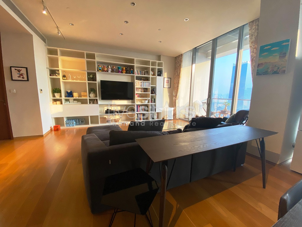 1 bedroom luxury condo for sale at Sukhothai Residences, photo 4