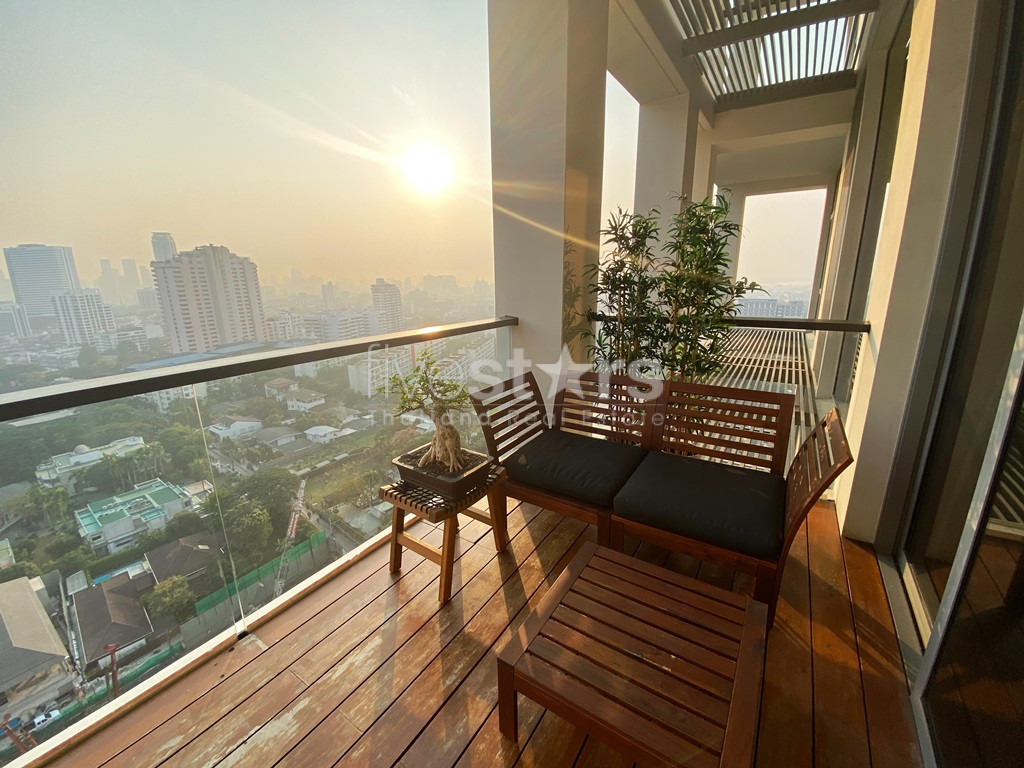 1 bedroom luxury condo for rent at Sukhothai Residences