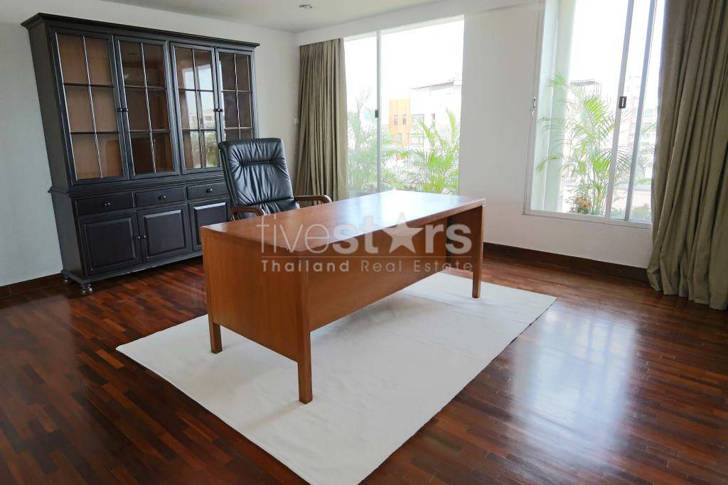 Appartement de 3 chambres acceptant les animaux à louer sur Sathorn, photo 3