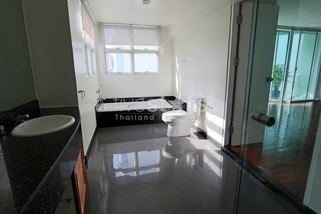 Appartement de 3 chambres acceptant les animaux à louer sur Sathorn, photo 6