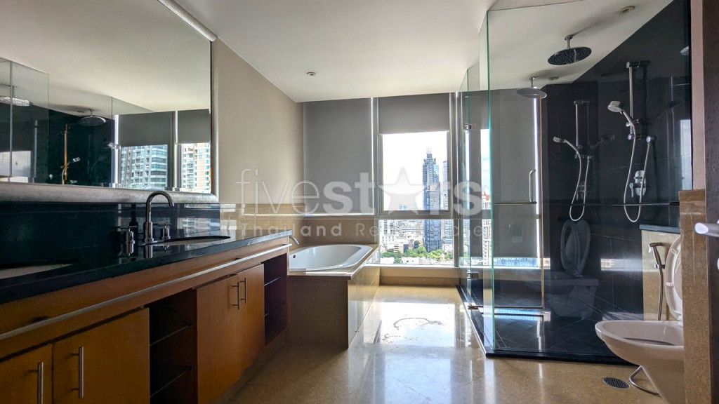 Appartement lumineux avec 3 chambres à Sathorn proche BTS Saint Louis, photo 14
