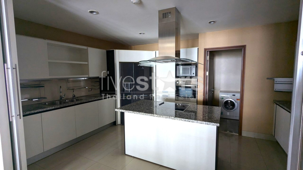 Appartement lumineux avec 3 chambres à Sathorn proche BTS Saint Louis, photo 6
