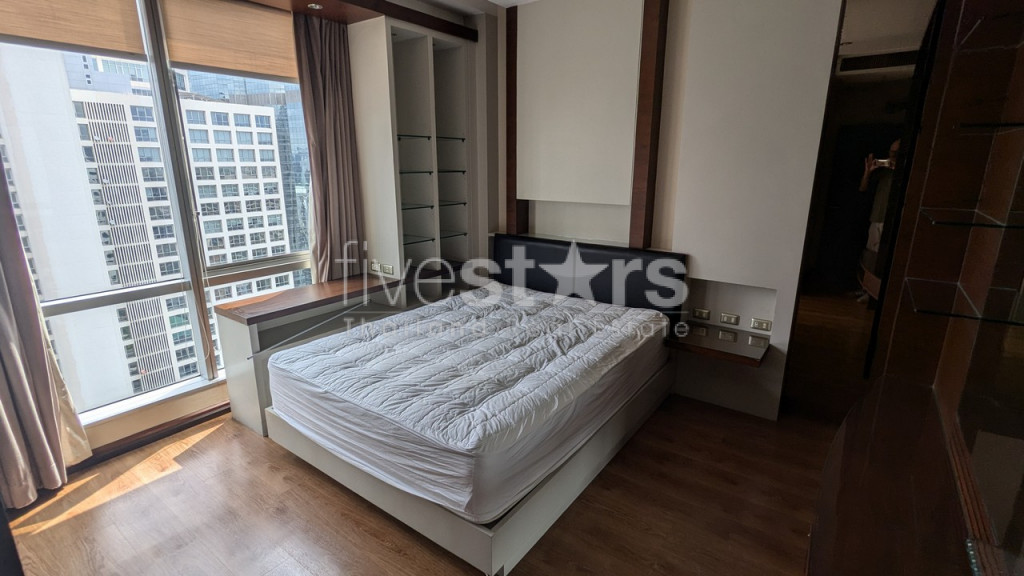 Appartement lumineux avec 3 chambres à Sathorn proche BTS Saint Louis, photo 13