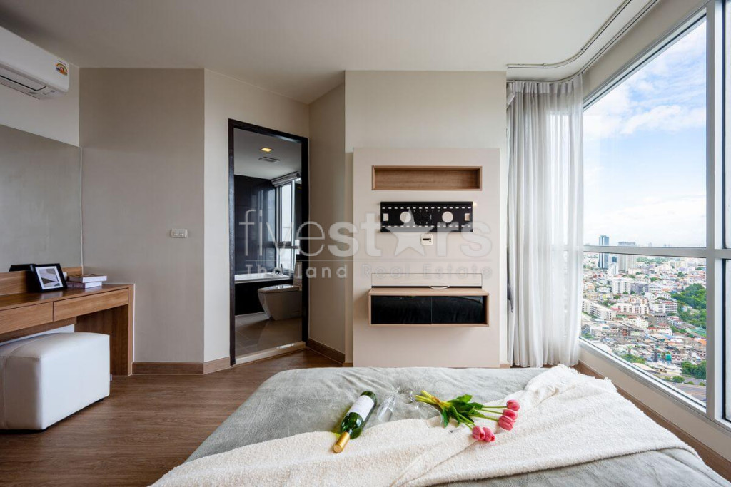 3-Bedroom condo for Sale close to Saphan Taksin BTS, photo 11