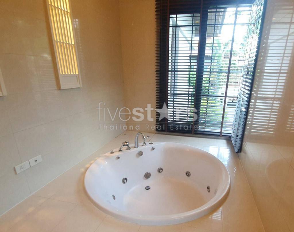 High end house for rent Sathorn-Narathiwas area, photo 23