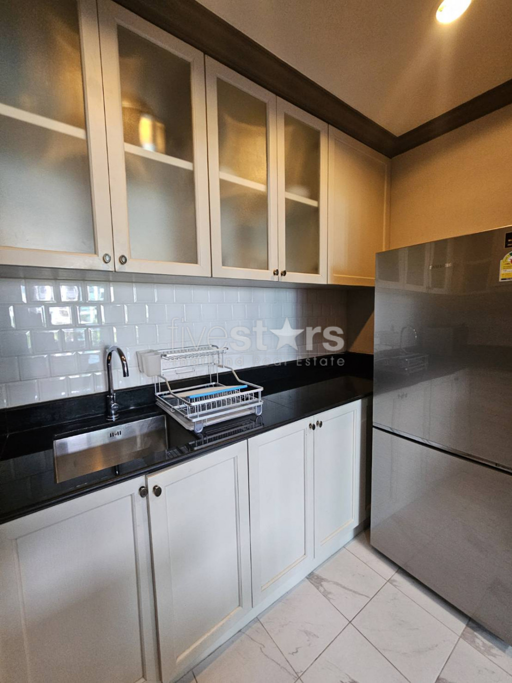 2 Bedrooms Condo for rent on Pathumwan, photo 12
