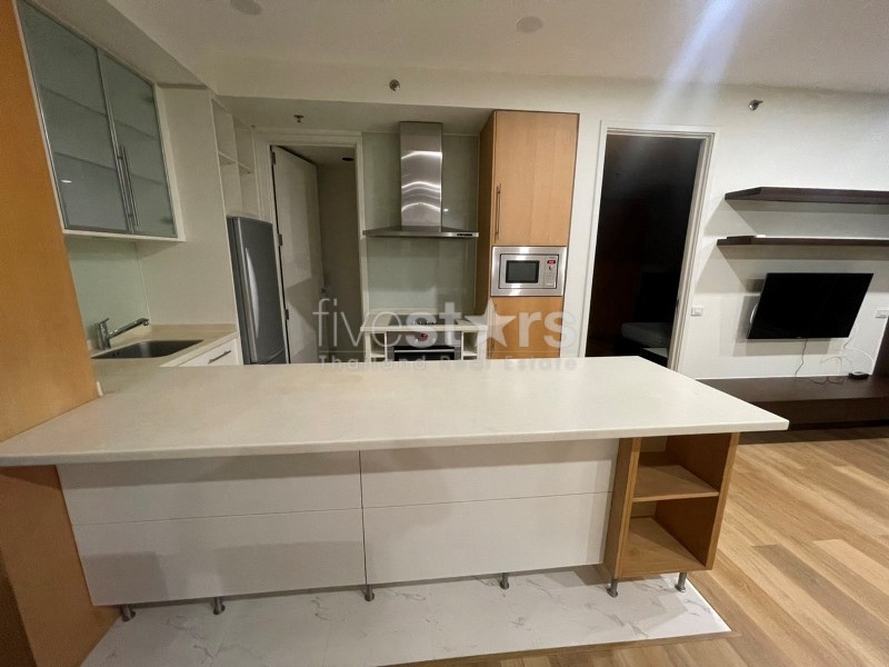 Condo spacieux de 2 chambres à louer à Sala Daeng, photo 10