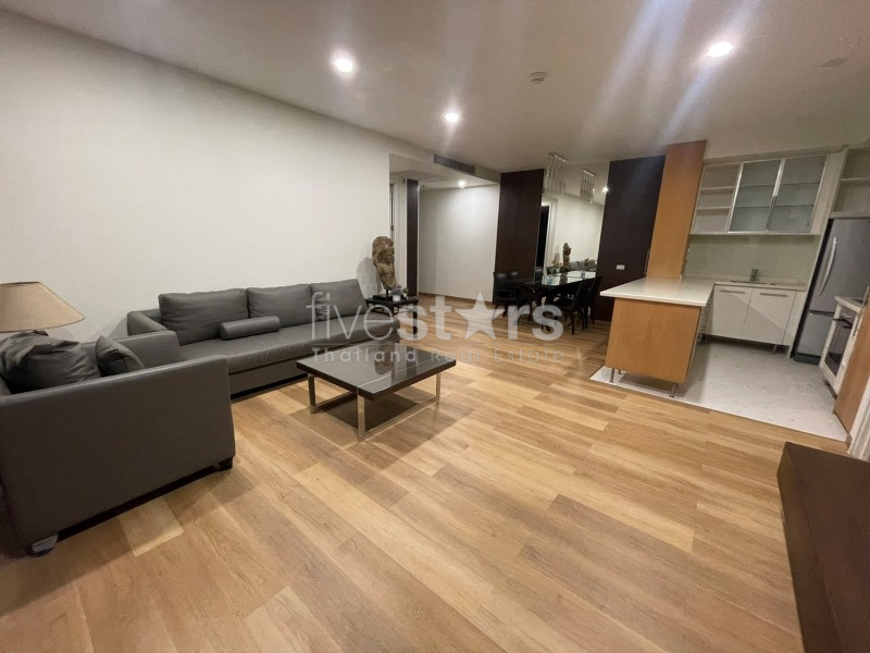 Condo spacieux de 2 chambres à louer à Sala Daeng, photo 2