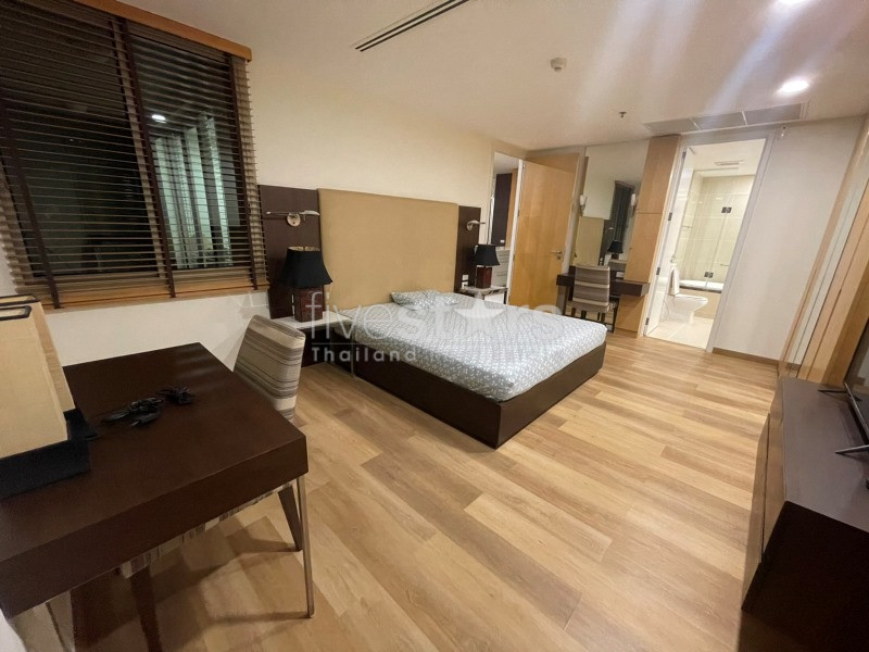 Condo spacieux de 2 chambres à louer à Sala Daeng, photo 7