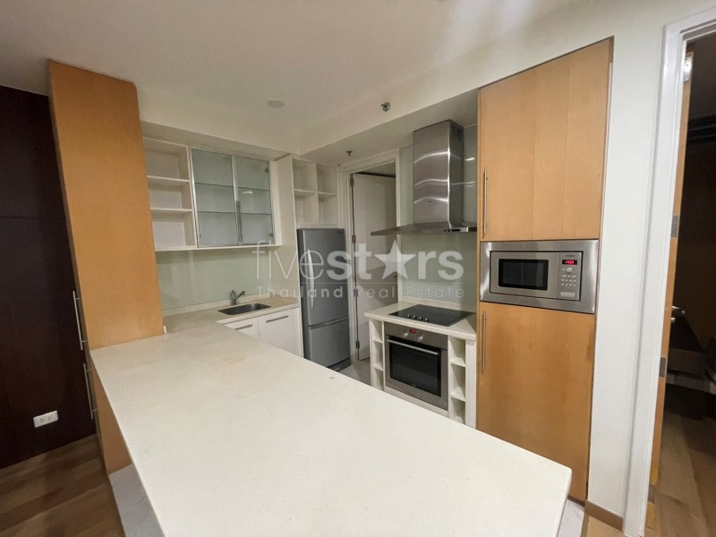 Condo spacieux de 2 chambres à louer à Sala Daeng, photo 9