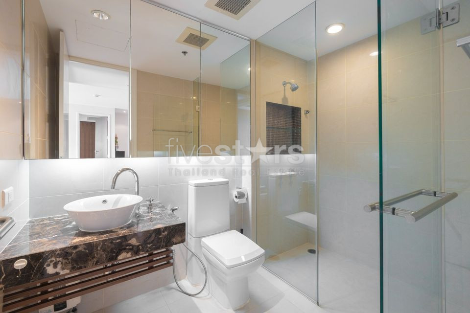 Grand 2 chambres à louer sur Sathorn, photo 11