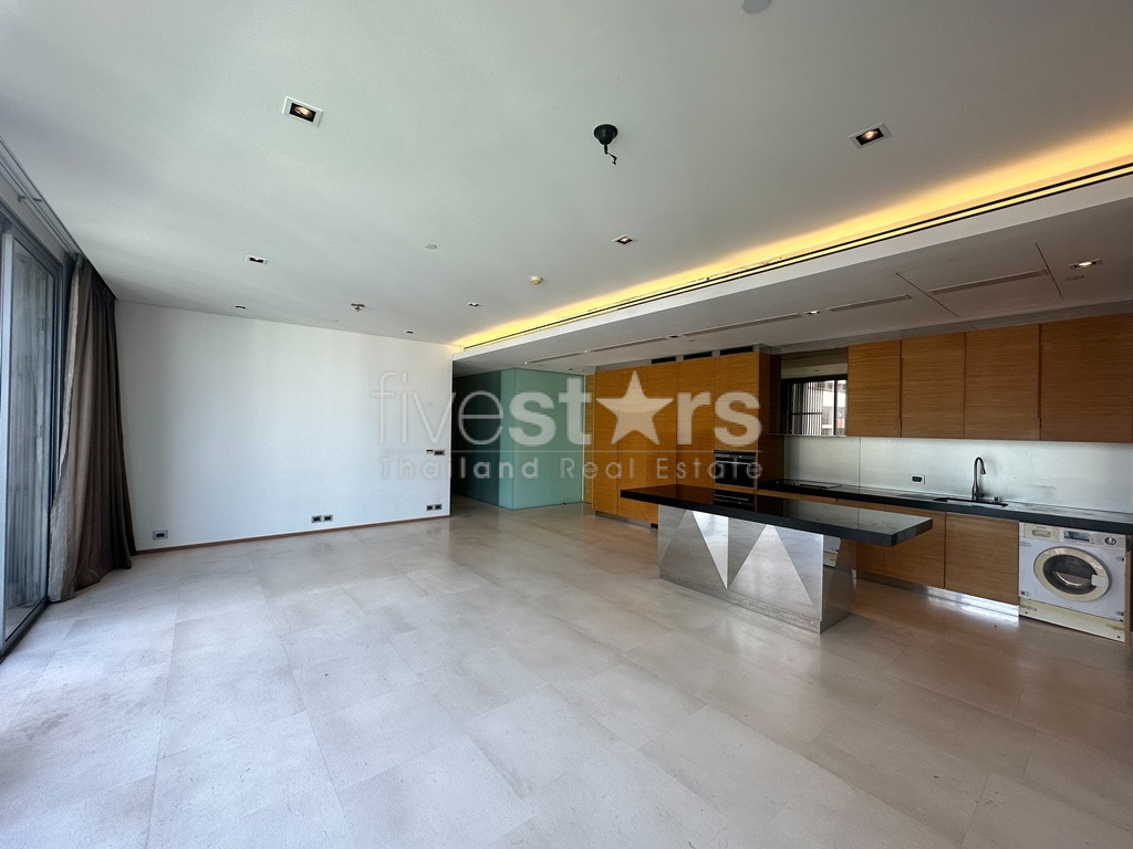 Condo unité de coin 2 chambres à louer sur Saladaeng – Silom