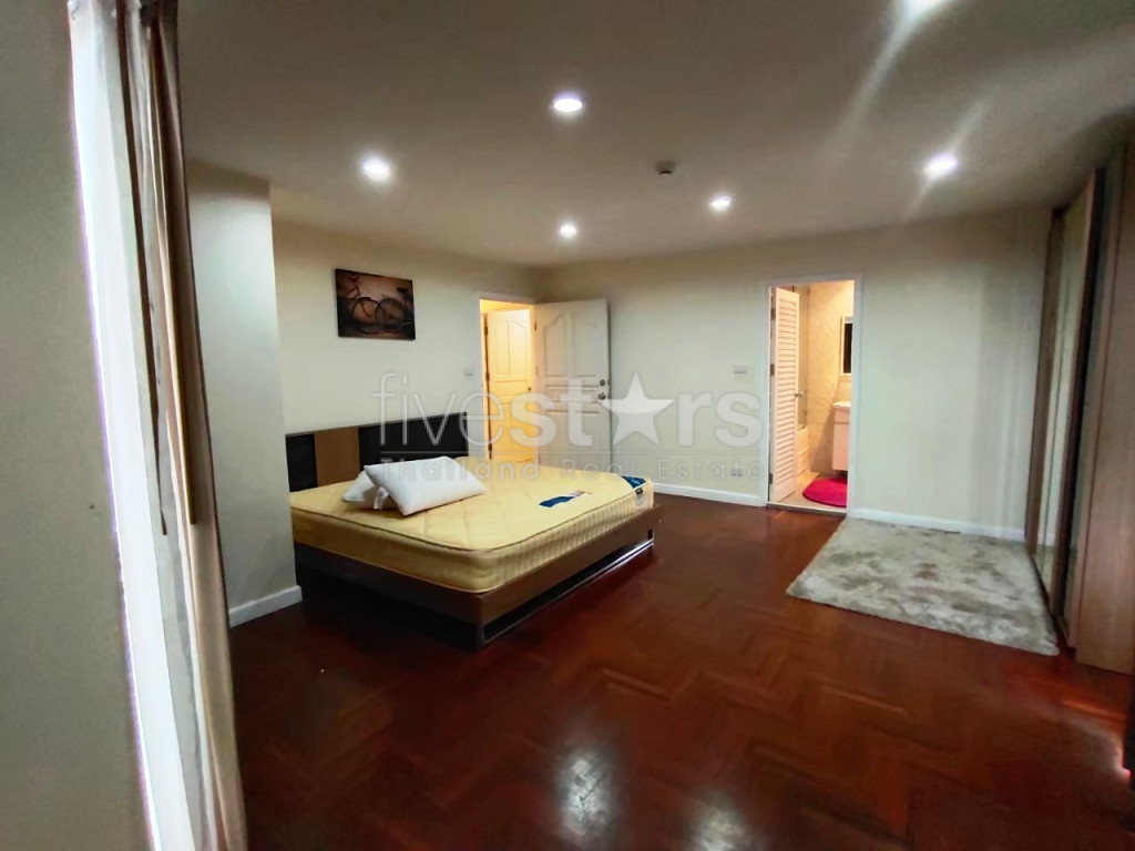 2-bedroom pet-friendly condo for rent in the heart of city on Silom road, photo 11