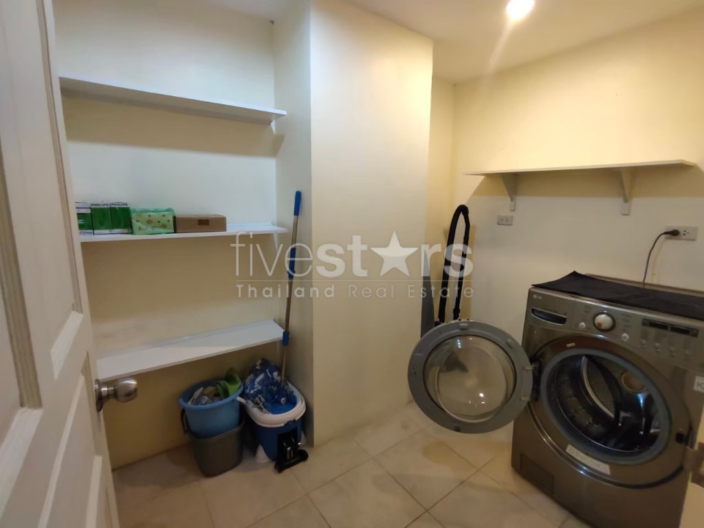 2-bedroom pet-friendly condo for rent in the heart of city on Silom road, photo 17