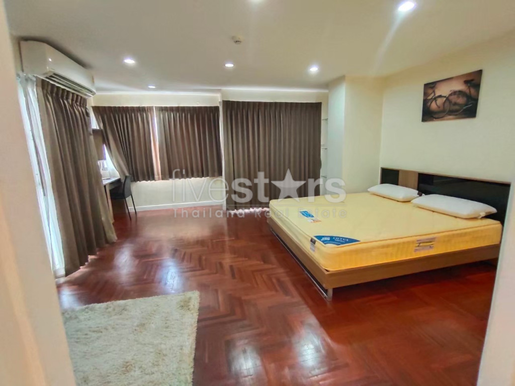 2-bedroom pet-friendly condo for rent in the heart of city on Silom road, photo 10