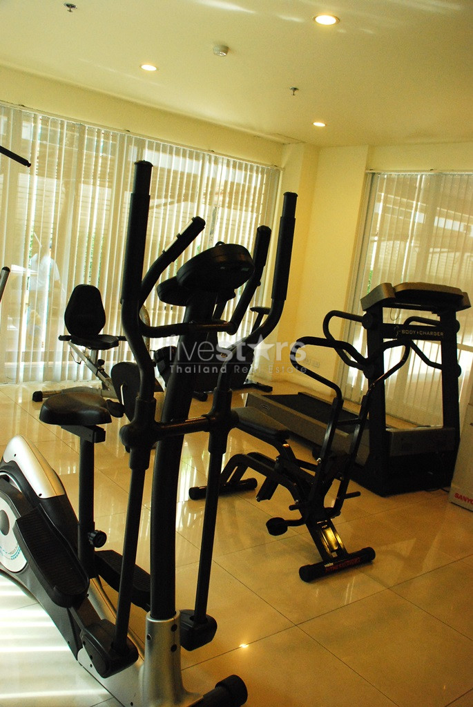 3 bedroom apartment for rent close Surasak BTS station, photo 18