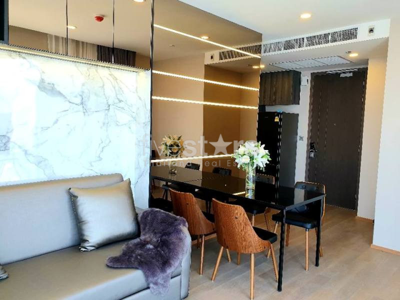 Modern 2 bedrooms condo for rent near MRT Silom, photo 2