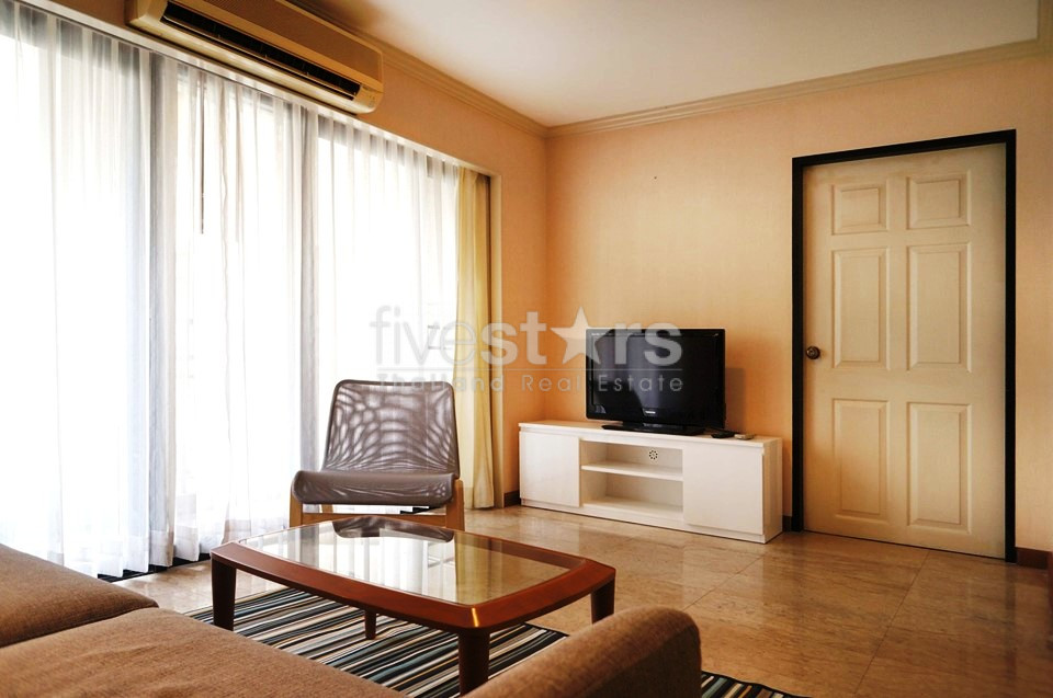 2 bedrooms condo for rent in Silom, photo 3