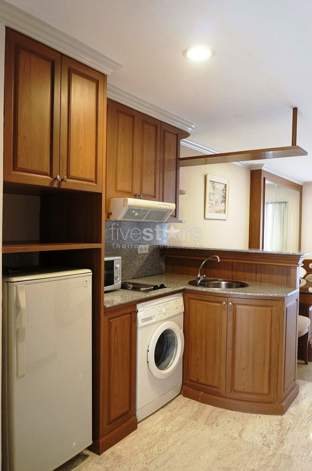 2 bedrooms condo for rent in Silom, photo 5
