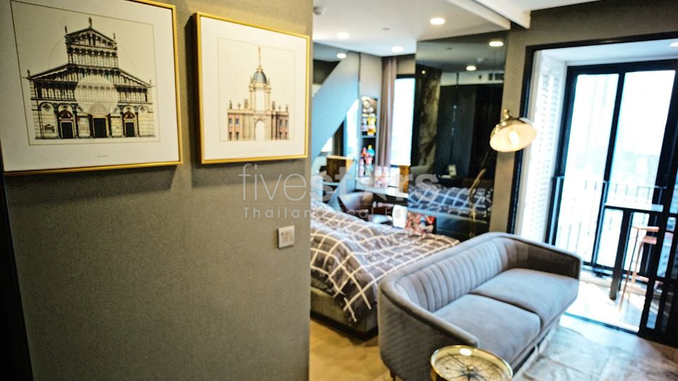Brand new 1 bedroom condo for rent near BTS Saladaeng, photo 8
