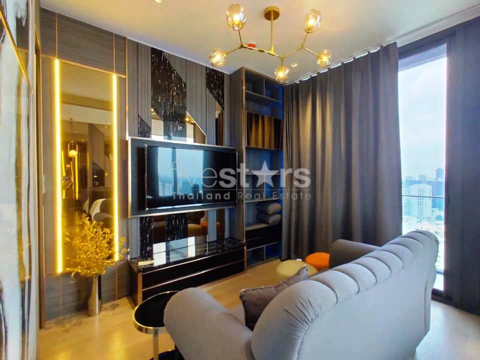 Brand new 1 bedroom condo for rent in Silom