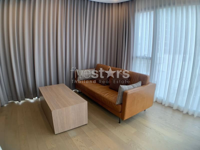 Appartement de 2 chambres à louer près de la station de MRT Samyan, photo 2