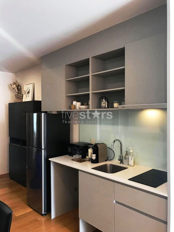 Appartement d'une chambre avec vues sur la rivière à louer près du BTS Surasak, photo 3