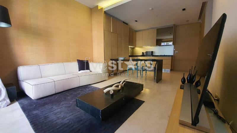 1 bedroom condo near Saladaeng BTS.
