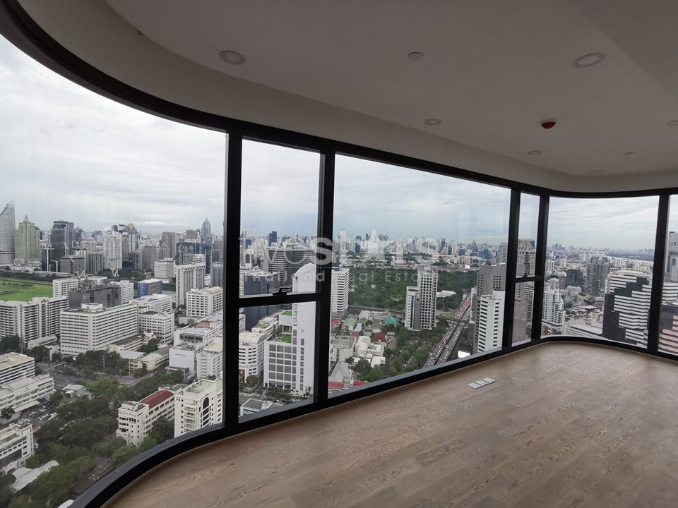 Modern 2 bedrooms condo for sale near MRT Silom, photo 2