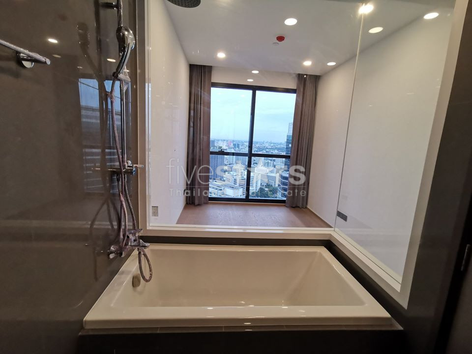 Modern 2 bedrooms condo for sale near MRT Silom, photo 5