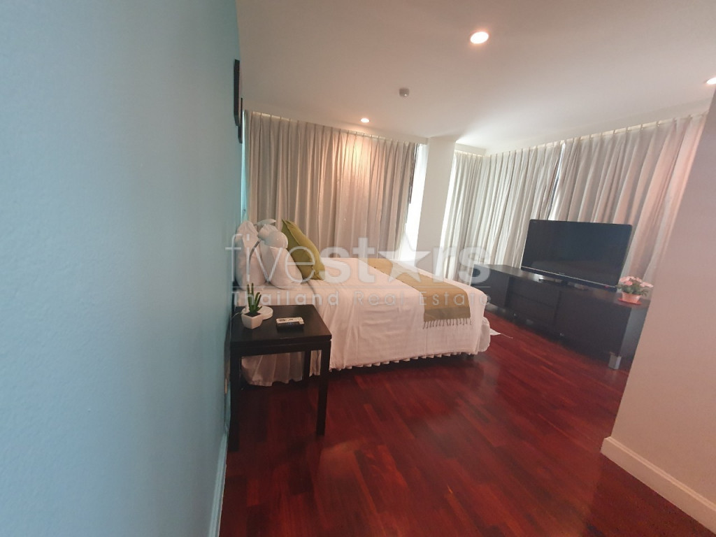 3 bedroom apartment for rent close Surasak BTS station, photo 9