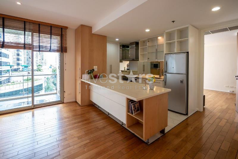 3-bedroom condo for rent close to Saladaeng BTS Station, photo 3