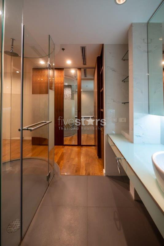 3-bedroom condo for rent close to Saladaeng BTS Station, photo 11