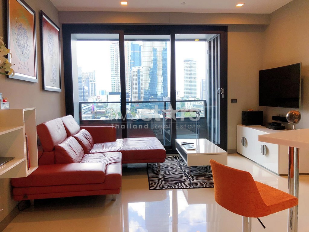 Appartement moderne 1 chambre à vendre proche BTS Chong Nonsi