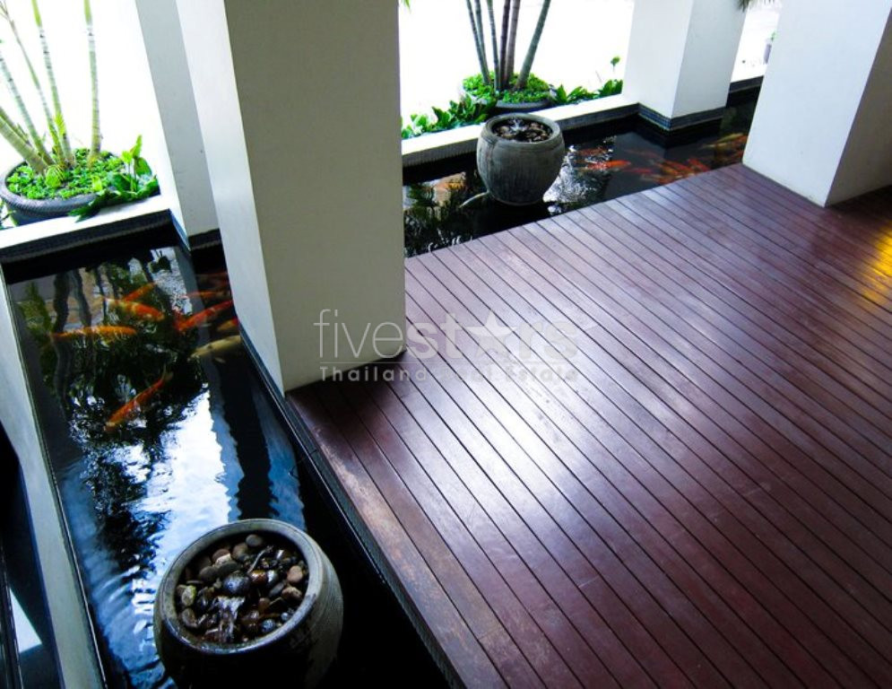 4-bedroom apartment for rent close to Surasak BTS Station, photo 17