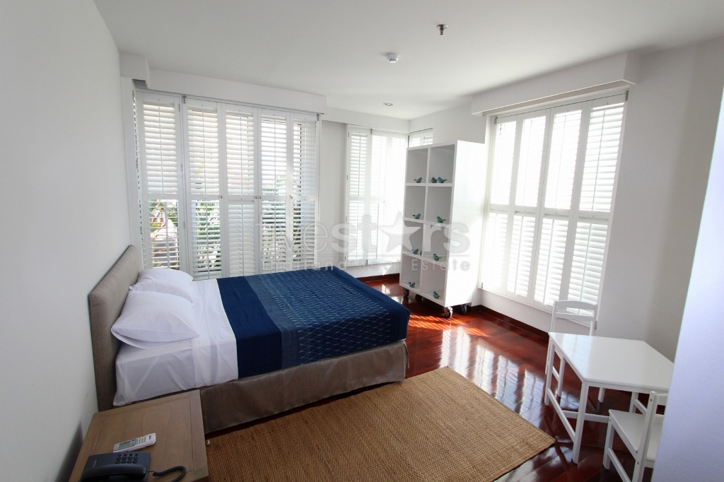 4-bedroom apartment for rent close to Surasak BTS Station, photo 10