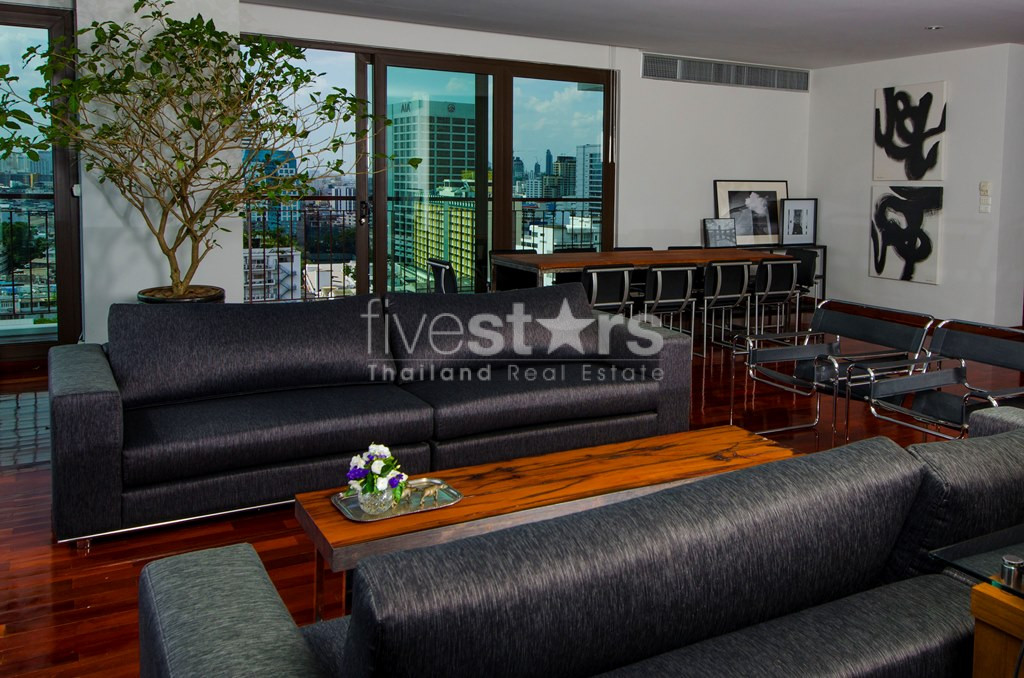 4-bedroom apartment for rent close to Surasak BTS Station, photo 4