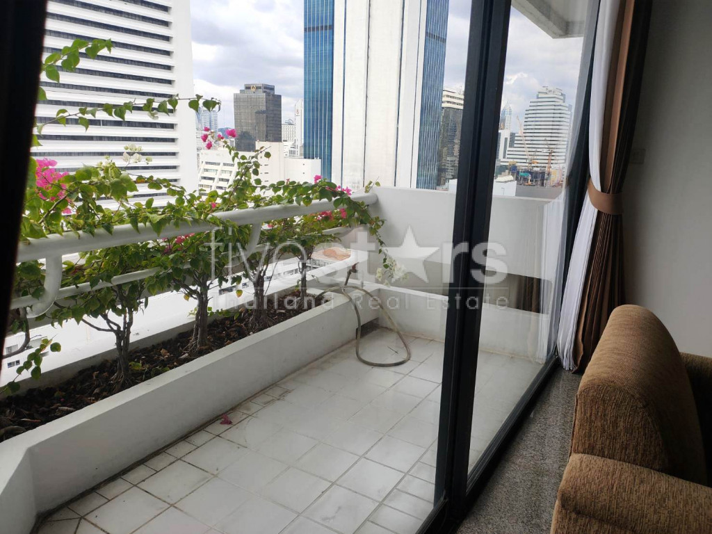 Condo de 3 chambres à louer près de la station BTS Chong Nonsi, photo 6