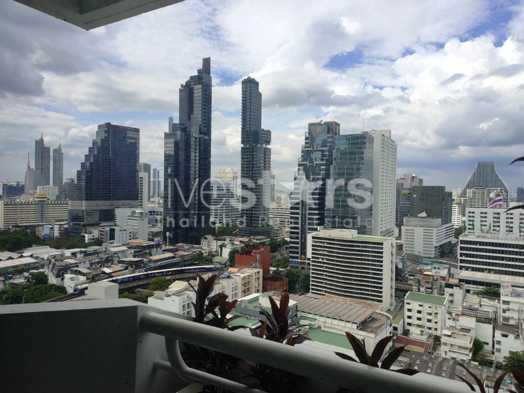 Condo de 3 chambres à louer près de la station BTS Chong Nonsi, photo 3