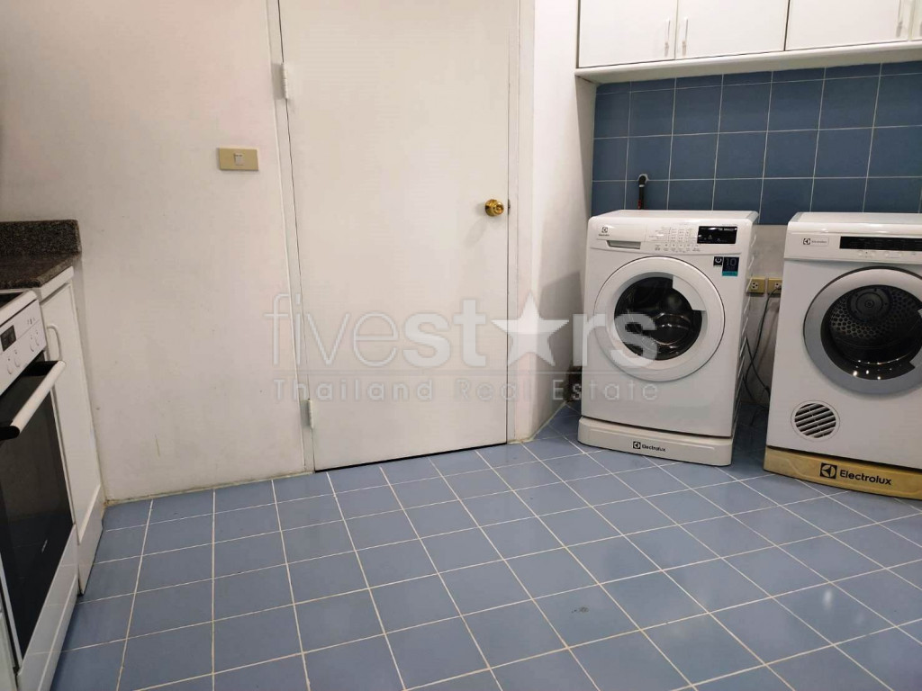 Condo de 3 chambres à louer près de la station BTS Chong Nonsi, photo 19