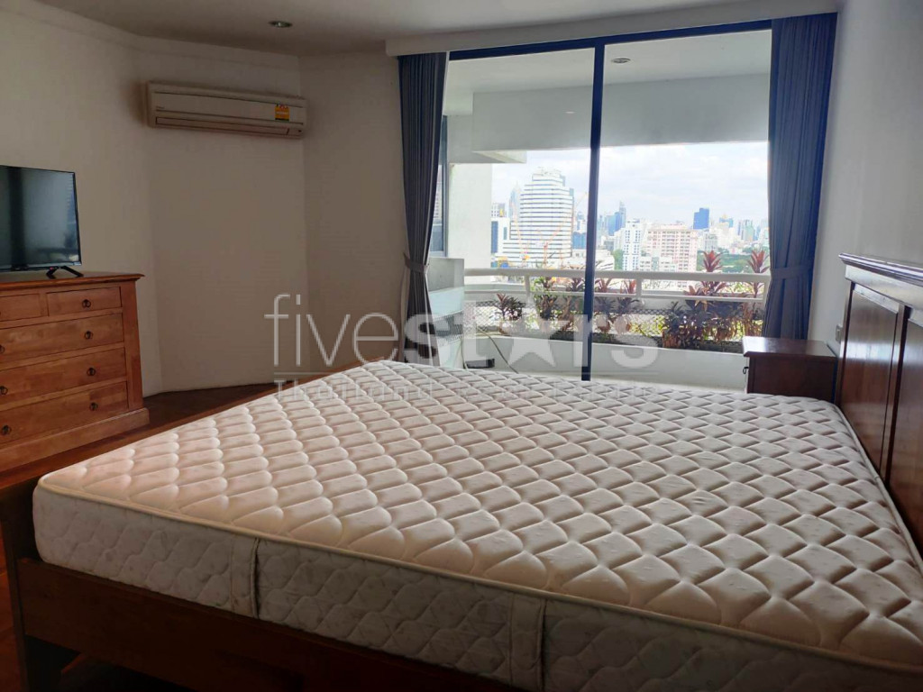 Condo de 3 chambres à louer près de la station BTS Chong Nonsi, photo 9